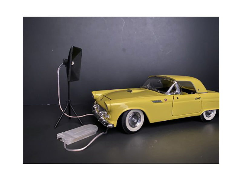 Photographer Lighting Kit, Set of 2 Lights for 1/24 Scale Models by American Diorama free shipping USA