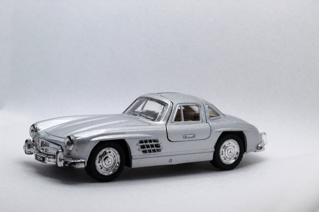 The Ultimate Guide to Comparing Diecast Cars for Collectors - Rapid Vehicles