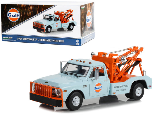 1969 Chevrolet C-30 Dually Wrecker Tow Truck "Gulf Oil Welding