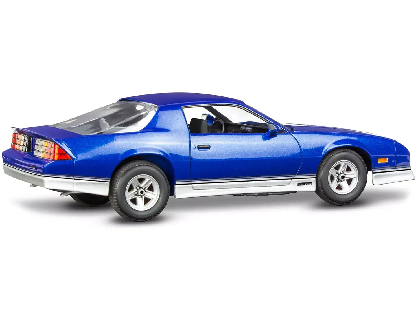 Level 4 Model Kit 1985 Chevrolet Camaro Z/28 1/24 Scale Model by - Premium Chevrolet Models from Revell - Just $57.59! Shop now at Rapidvehicles