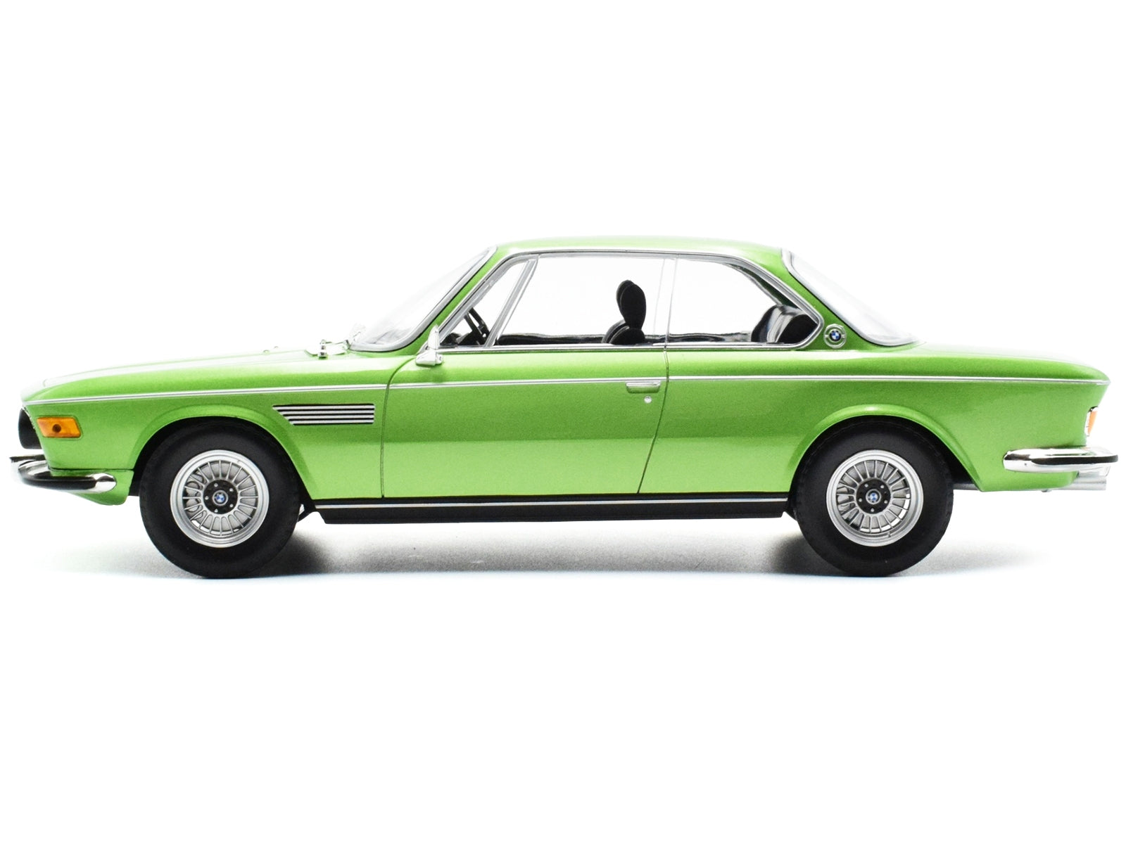 1971 BMW 3.0 CSi Green Metallic Limited Edition to 506 pieces Worldwide 1/18 Diecast Model Car by Minichamps - Premium BMW Models from Minichamps - Just $187.99! Shop now at Rapidvehicles