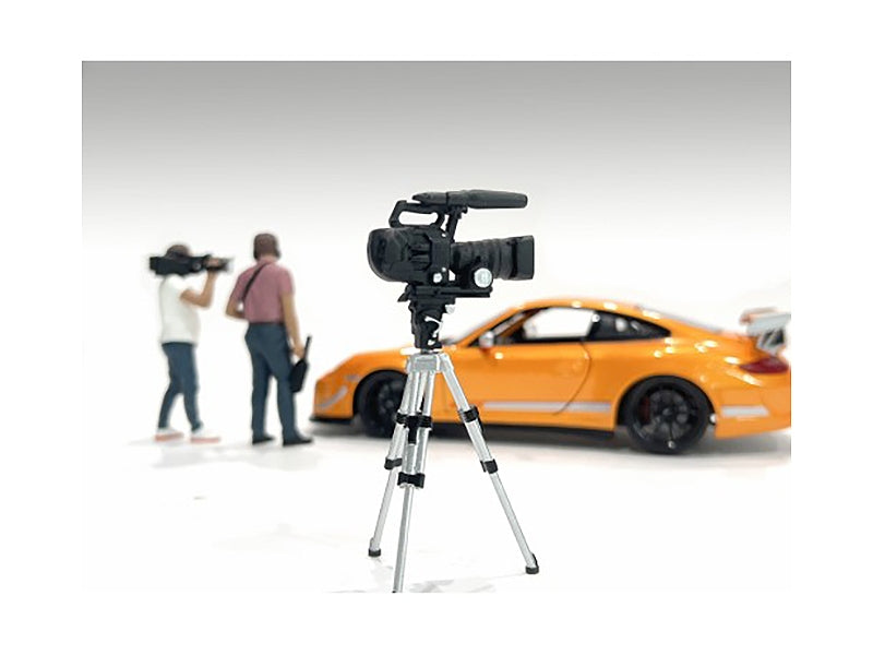 "On-Air" Figure 5 with Standing Camera for 1/18 Scale Models by - Premium Figures from American Diorama - Just $41.99! Shop now at Rapidvehicles