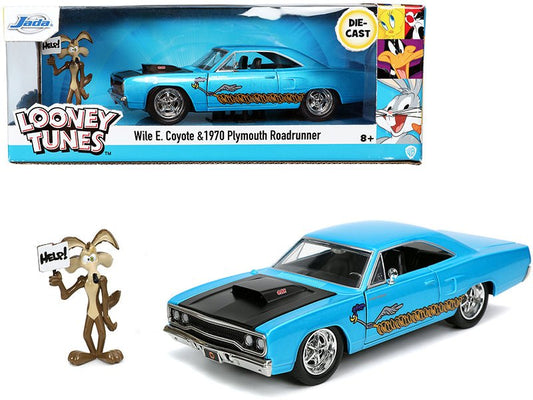 1970 Plymouth 440-6BBL RoadRunner Light Blue Metallic with Black Hood and Wile E. Coyote Diecast Figurine "Looney Tunes" 1/24 Diecast Model Car by Jada free shipping USA - Rapid Vehicles