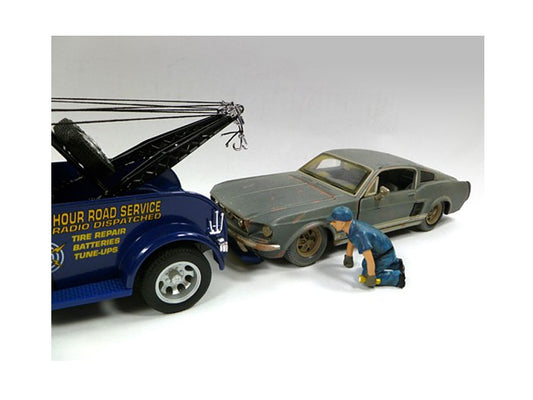 Tow Truck Driver/Operator Scott Figurine for 1/24 Scale Models by - Premium Figures from American Diorama - Just $26.09! Shop now at Rapidvehicles