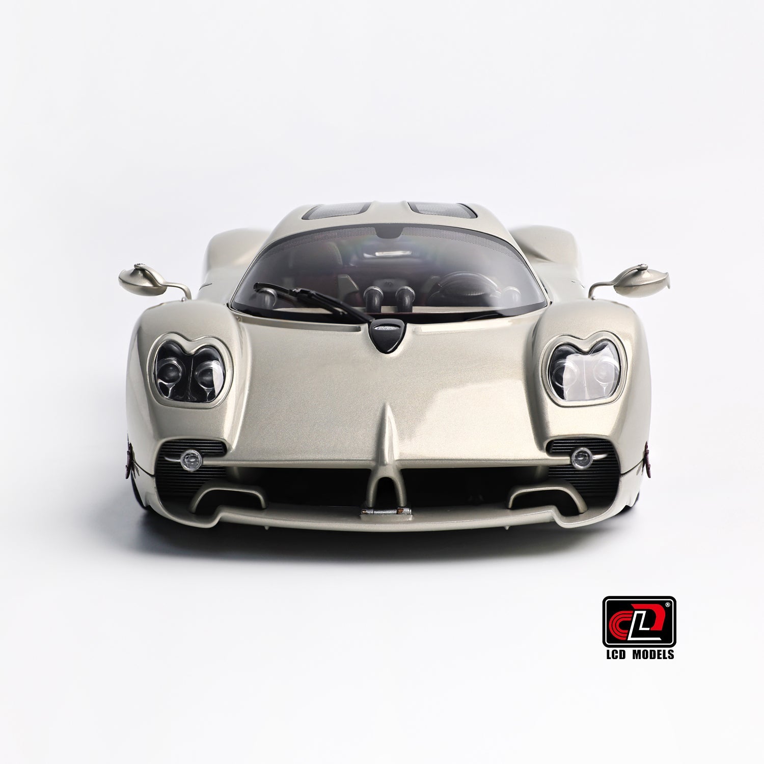 LCD Pagani Utopia Champagne Gold 1:18
