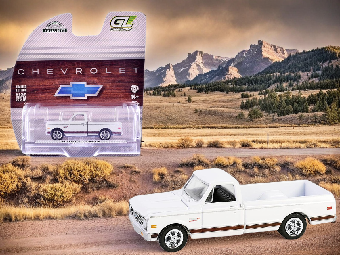 1972 Chevrolet Cheyenne C10 Short Bed Pickup Truck White "Hobby Exclusive" Series 1/64 Diecast Model Car by Greenlight