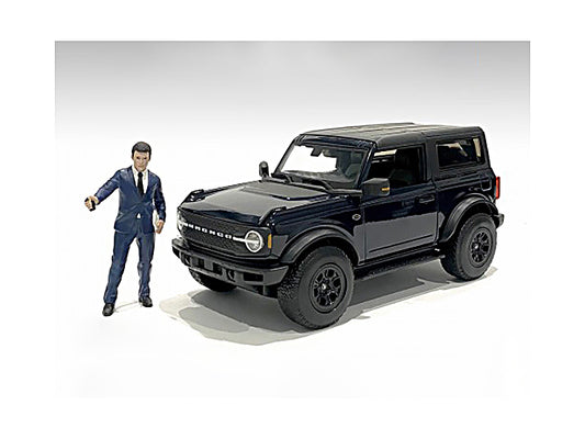 "The Dealership" Male Salesperson Figurine for 1/24 Scale Models by American Diorama free shipping USA