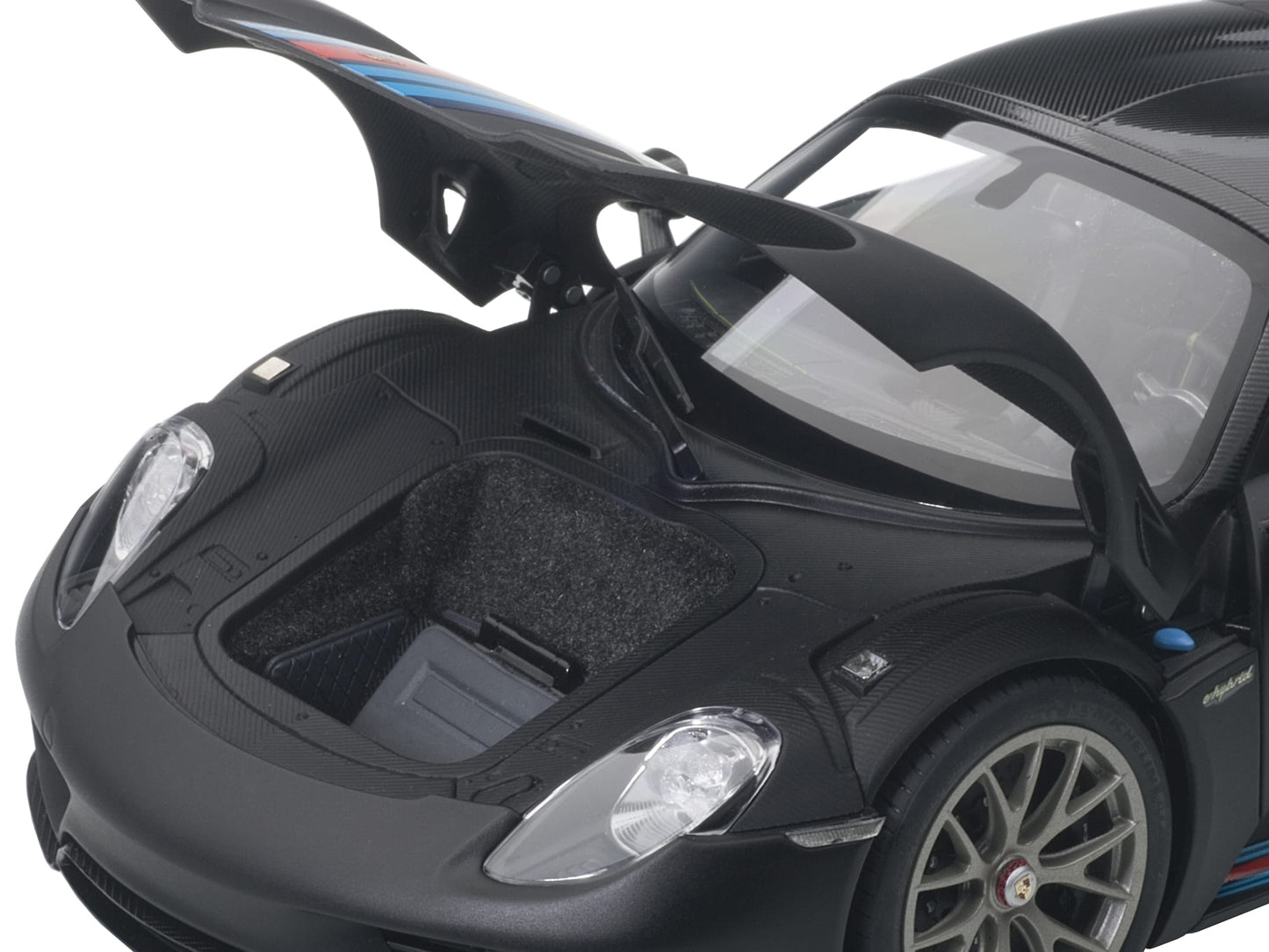 Porsche 918 Spyder Weissach Package Black/ Martini Livery #15