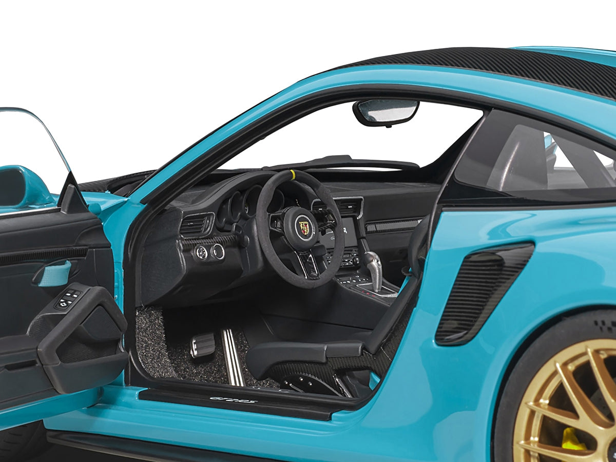 Porsche 911 (991.2) GT2 RS Weissach Package Miami Blue with