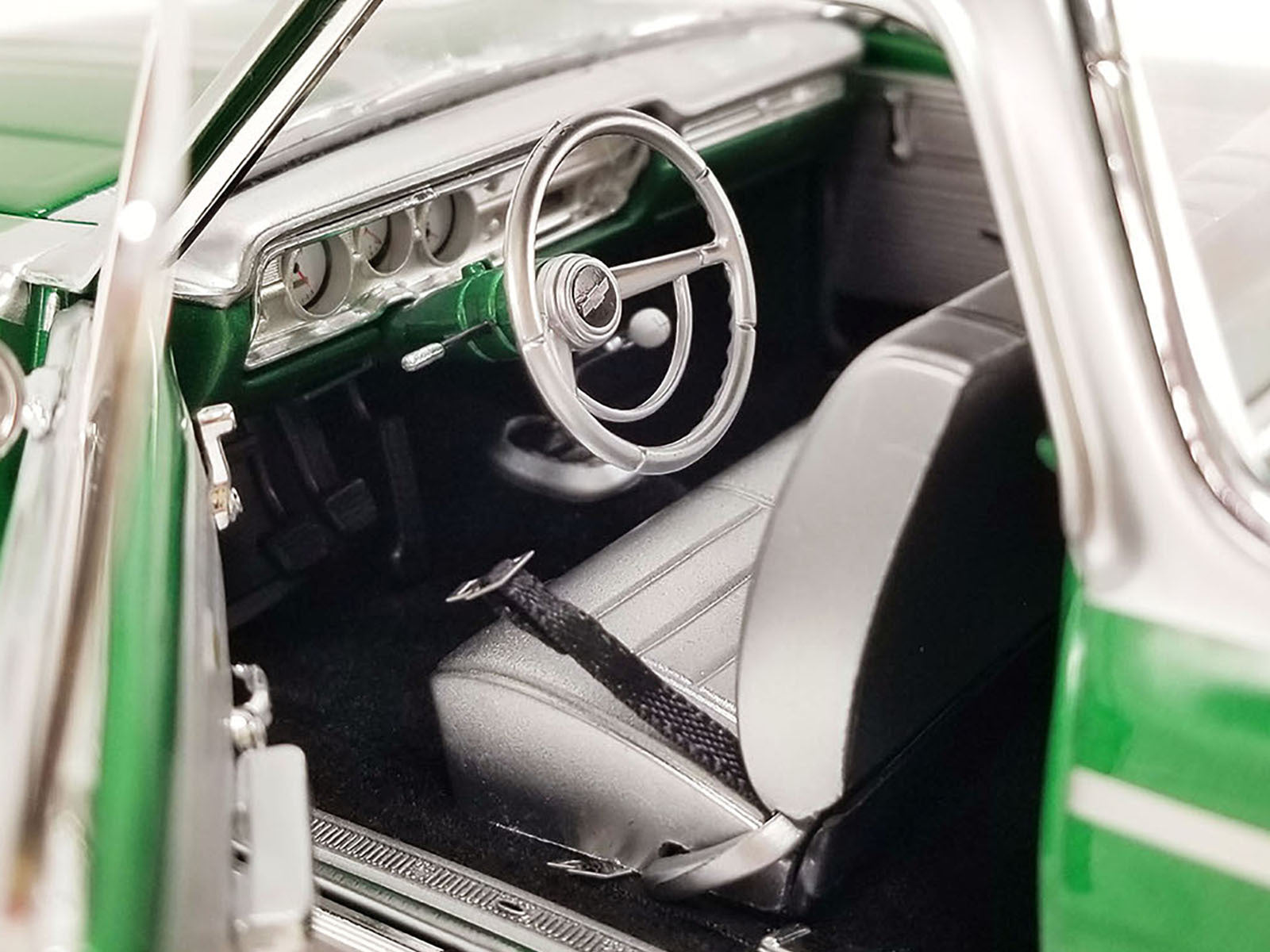 1965 Chevrolet El Camino Custom Calypso Green Metallic with Silver Graphics "Southern Kings Customs" Limited Edition to 210 pieces Worldwide 1/18 Diecast Model Car by ACME - Premium Chevrolet Models from Acme - Just $141.98! Shop now at Rapidvehicles