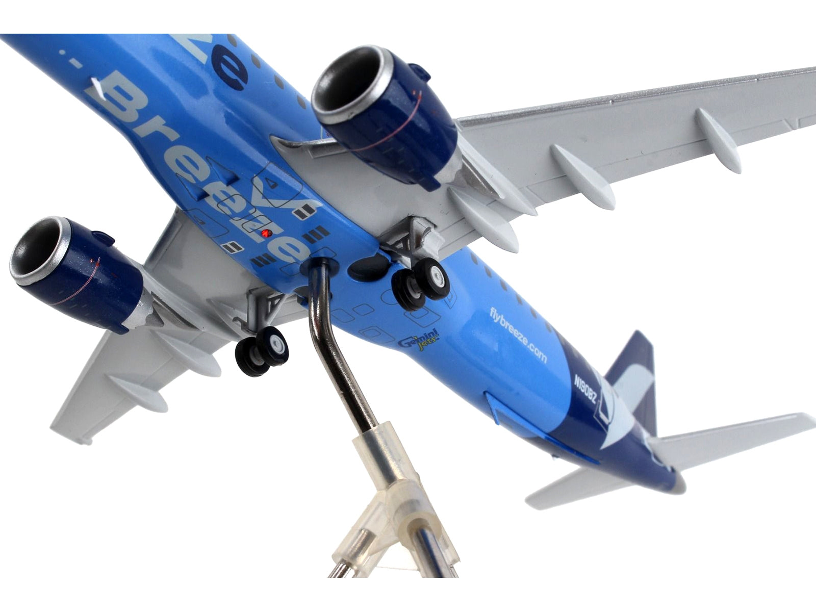 Embraer ERJ-195 Commercial Aircraft "Breeze Airways" Blue "Gemini - Premium Embraer from GeminiJets - Just $123.29! Shop now at Rapidvehicles