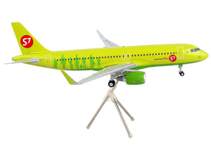 Airbus A320 Commercial Aircraft "S7 Airlines" Lime Green "Gemini 200" Series 1/200 Diecast Model Airplane by GeminiJets - Premium Aircrafts and War Planes from GeminiJets - Just $123.99! Shop now at Rapidvehicles