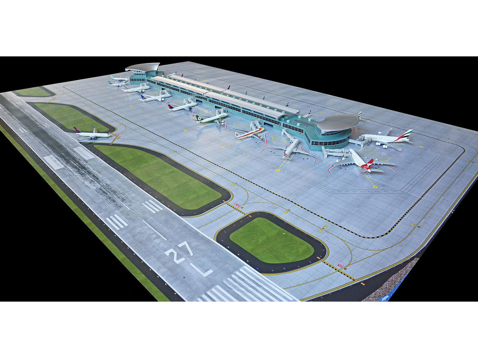 Deluxe Airport Mat for 1/400 Scale Models by GeminiJets free shipping USA