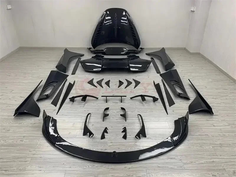 carbon fiber Carbon fiber body kit for McLaren 720S 720 Upgraded TOPCAR style front shovel rear diffuser spoiler cover