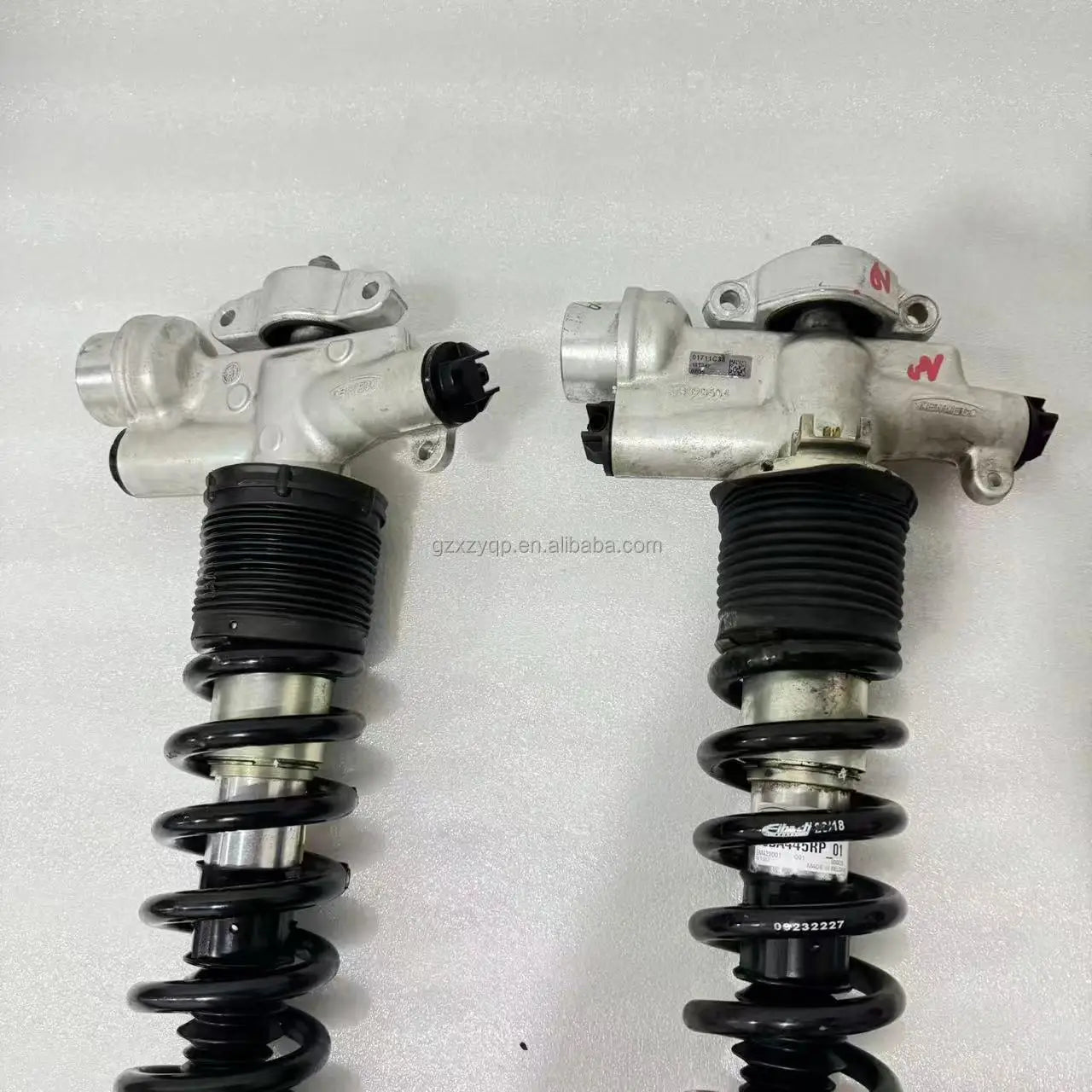 For McLaren 600LT Original Used Left and Right Front Pillar Shock Absorbers OEM 13BA445RP 13BA446RP