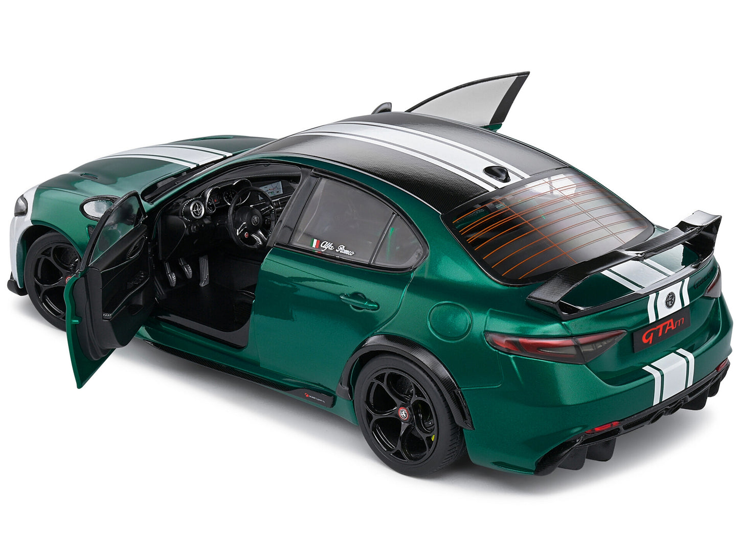 2021 Alfa Romeo Giulia GTA M #87 Green Metallic with Carbon Top