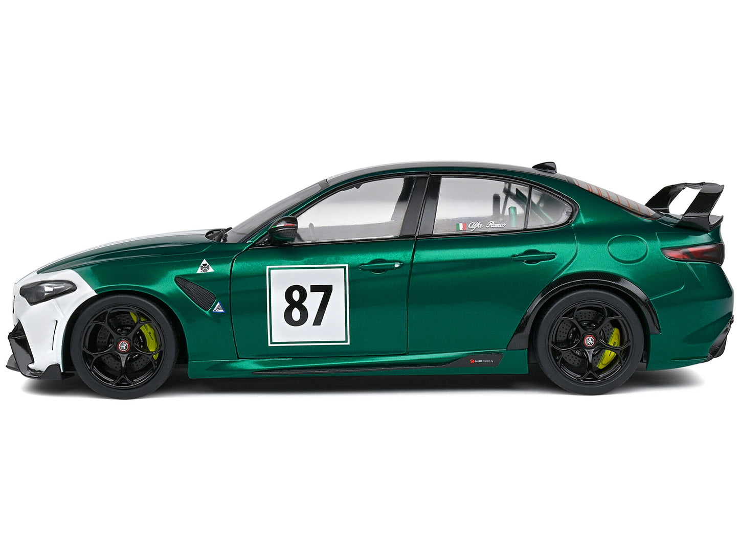 2021 Alfa Romeo Giulia GTA M #87 Green Metallic with Carbon Top