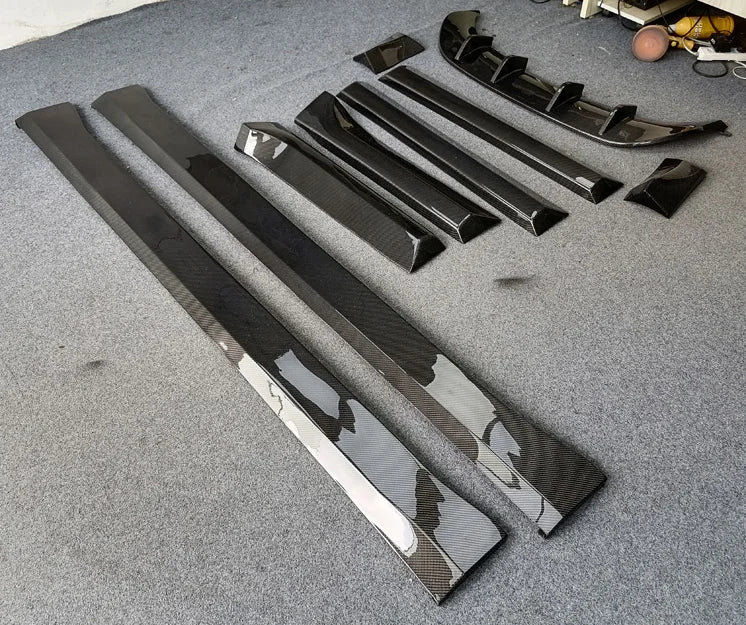 Aston Martin DBX Body Kit DBX Carbon Fiber Front Bumper Side Skirt Diffuser Spoiler New Product