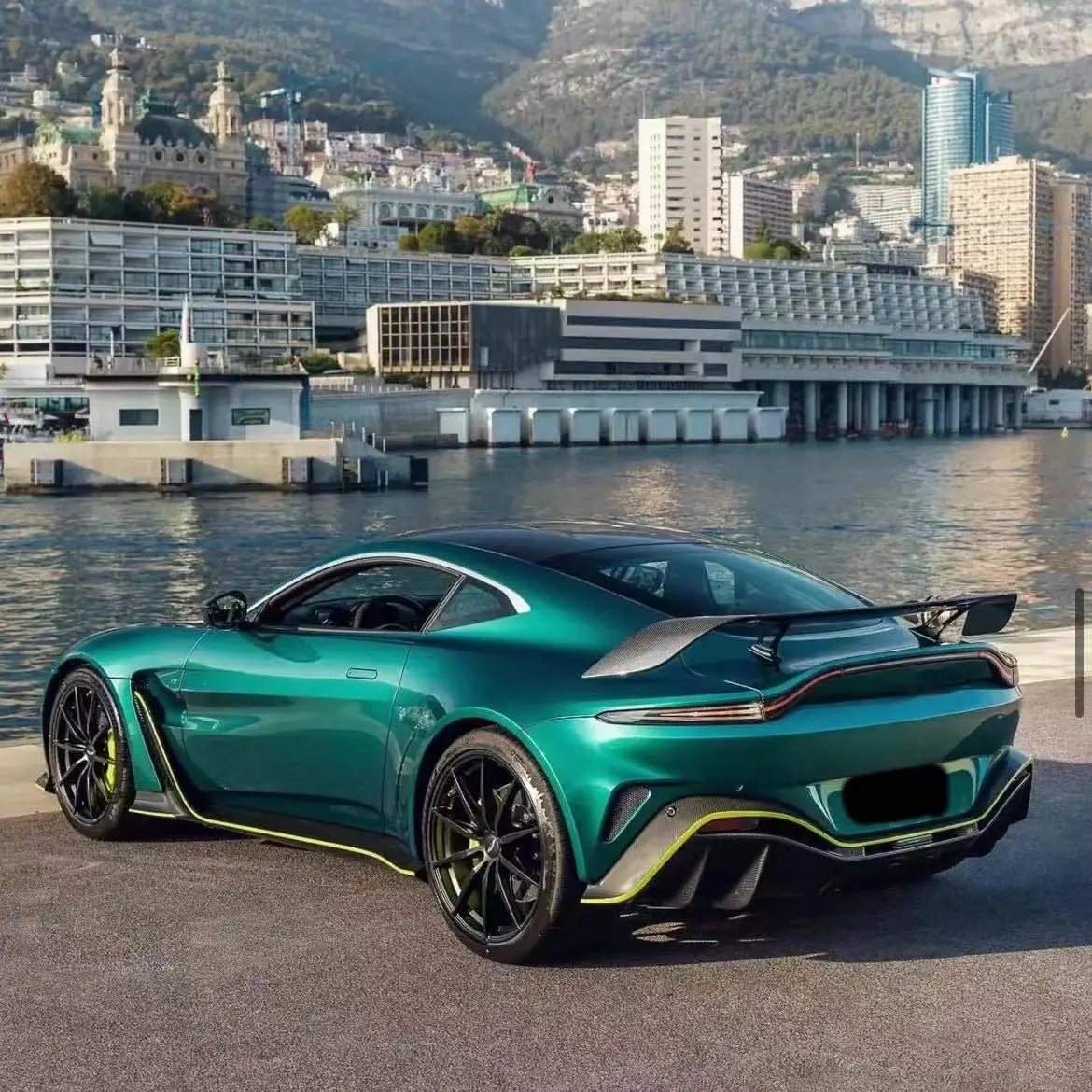 High-quality goodsHigh-Quality Carbon Fiber Body Kit for Aston Martin Vantage V12 Style Front Bumper Rear Bumper Bodykit