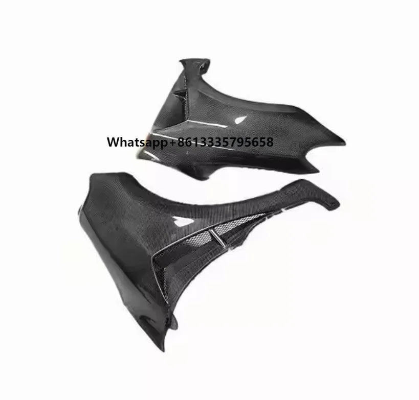 High Standard Fashionable Appearance Not Easy to Rust Carbon Fibre Mud Fender for Koenigsegg