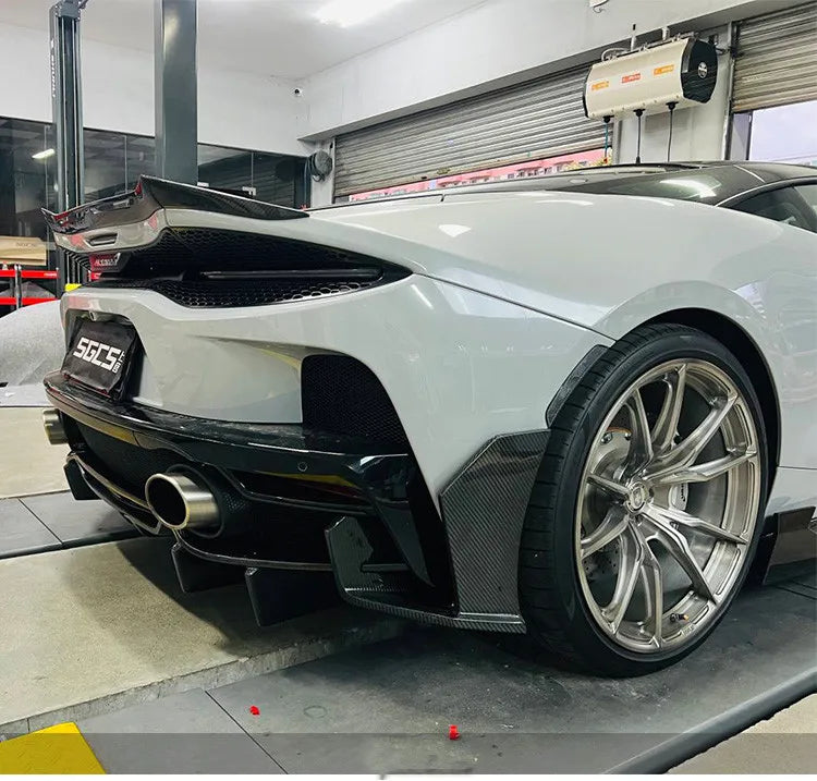 suitable for  McLaren GT Upgrade Dry Carbon Fiber Rear Spoiler