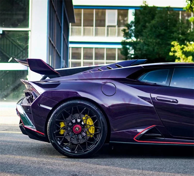 Used for Lamborghini Huracan LP610 LP580 EVO STO Style Dry Carbon Fiber Front and Rear Bumper Side Skirts Hood and Body Kit