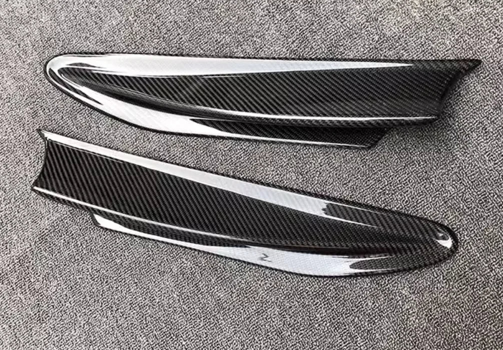 High Standard Fashionable Appearance Not Easy to Rust Carbon Fibre Mud Fender for Koenigsegg
