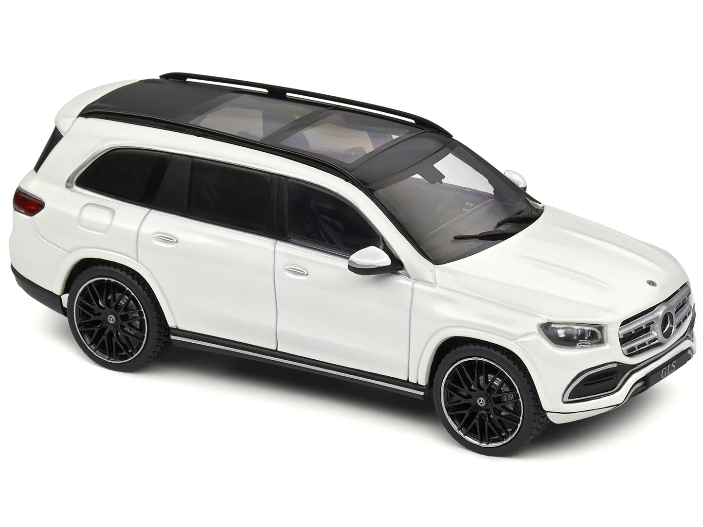 2020 Mercedes-Benz GLS Diamond White with AMG Wheels and Sunroof