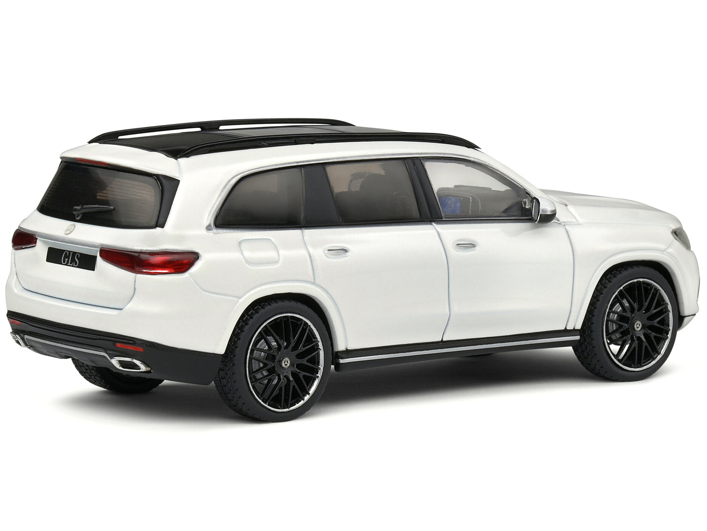 2020 Mercedes-Benz GLS Diamond White with AMG Wheels and Sunroof