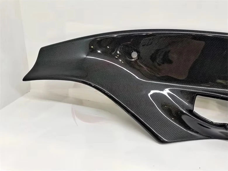 Ferrari 488 GTB unveils new high-quality OEM-style dry carbon fiber door pairs