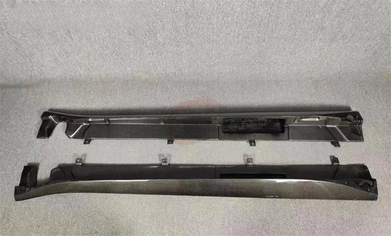 Body Kit TM Style Dry Carbon Fiber Front Bumper Lip Side skirt rear diffuser hood for Aston Martin Vantage 2018-2019