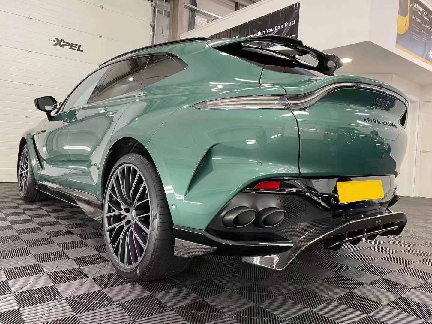 Dry Carbon Fiber Material For Aston Martin DBX Upgrade 707 Style Body Kit Front Bumper Side Skirts Rear Diffuser Top Wing