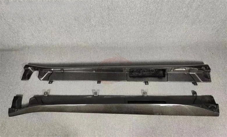 Body Kit TM Style Dry Carbon Fiber Front Bumper Lip Side skirt rear diffuser hood for Aston Martin Vantage 2018-2019