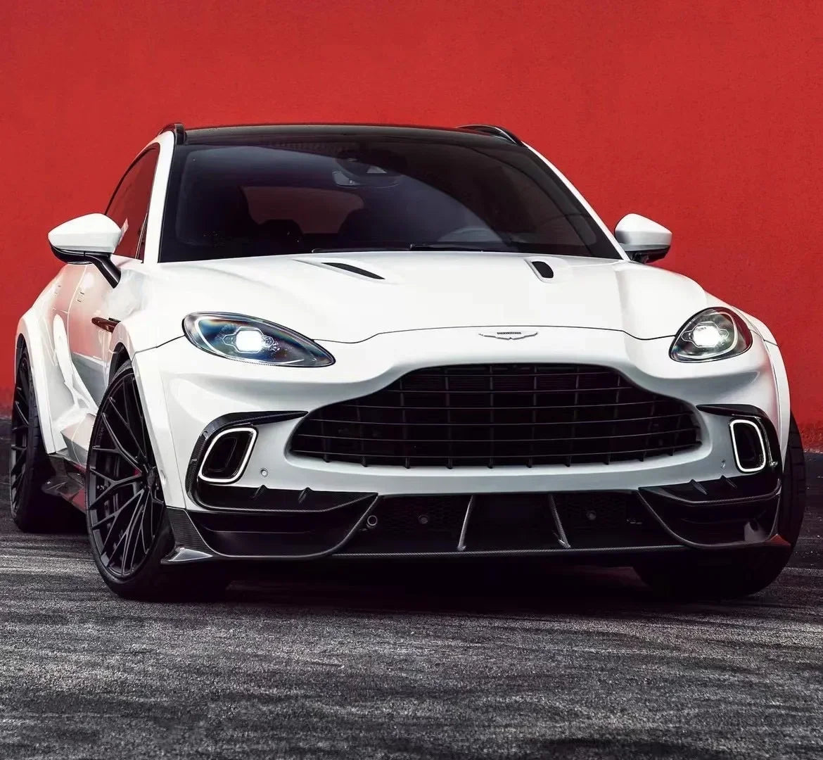 For Aston Martin DBX Dry Carbon Fiber Aerodynamic Kit like MSY Style Wide Body Front and Rear Lip Side Skirts Canard Spoiler