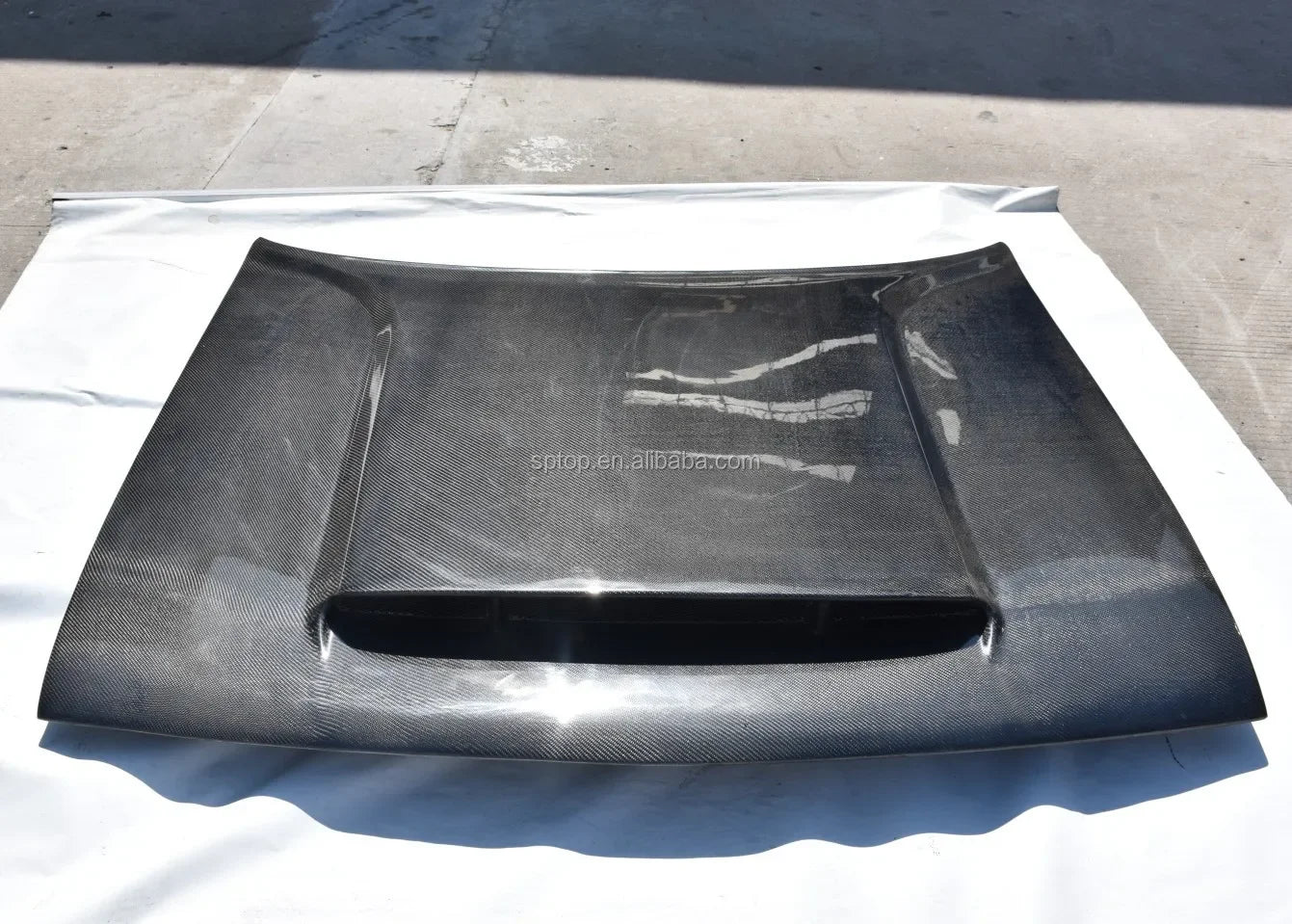 Vented Carbon Fiber Hood For Dodge Challenger