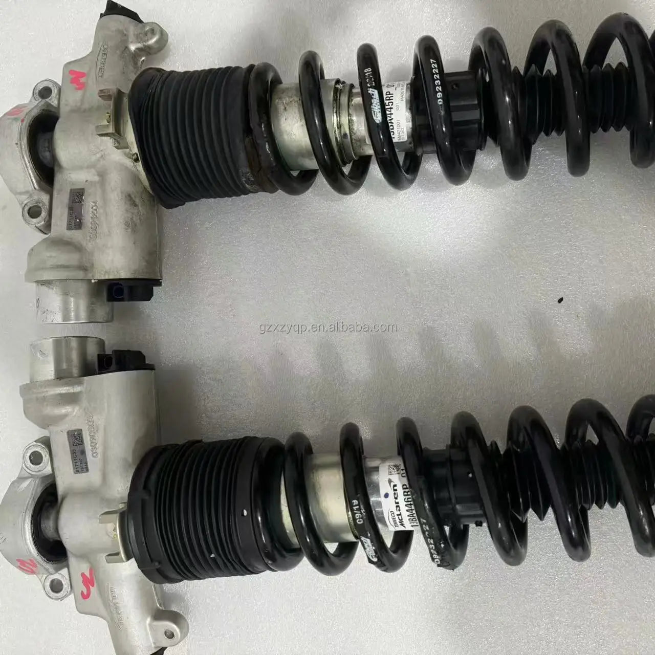 For McLaren 600LT Original Used Left and Right Front Pillar Shock Absorbers OEM 13BA445RP 13BA446RP