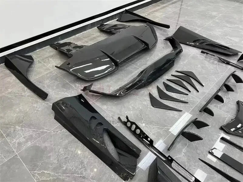 carbon fiber Carbon fiber body kit for McLaren 720S 720 Upgraded TOPCAR style front shovel rear diffuser spoiler cover