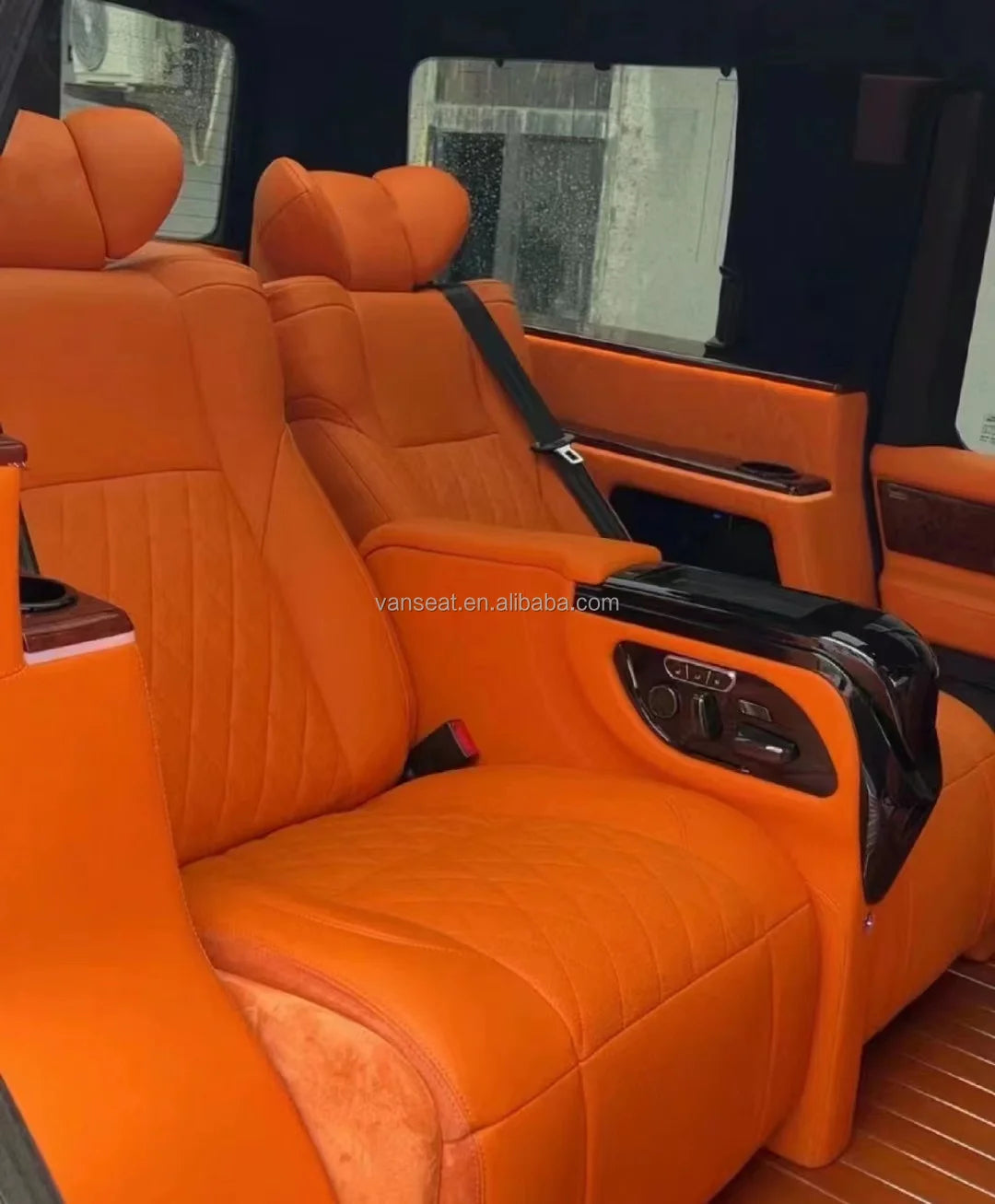 Factory Custom Interior SUV Modified Luxury VIP Console Armrest Car Rear Seat for Cadillac