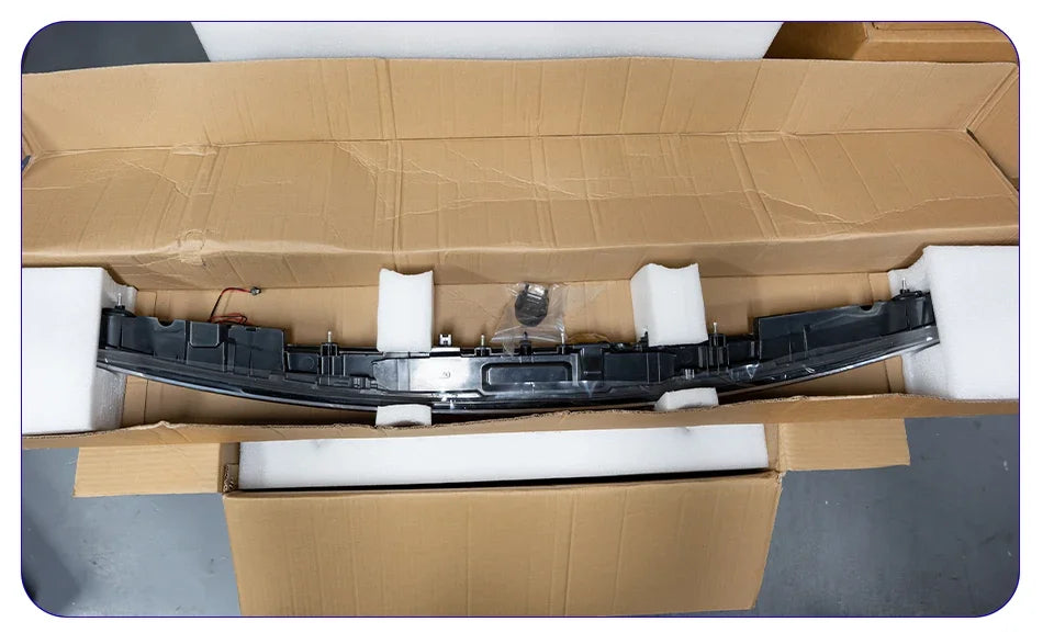 Upgraded Through Taillights Accessories for BMW 7 Series F01 F02 G11 G12 730Li 740Li 750Li 2008-2019 LED Car Taillights Assembly