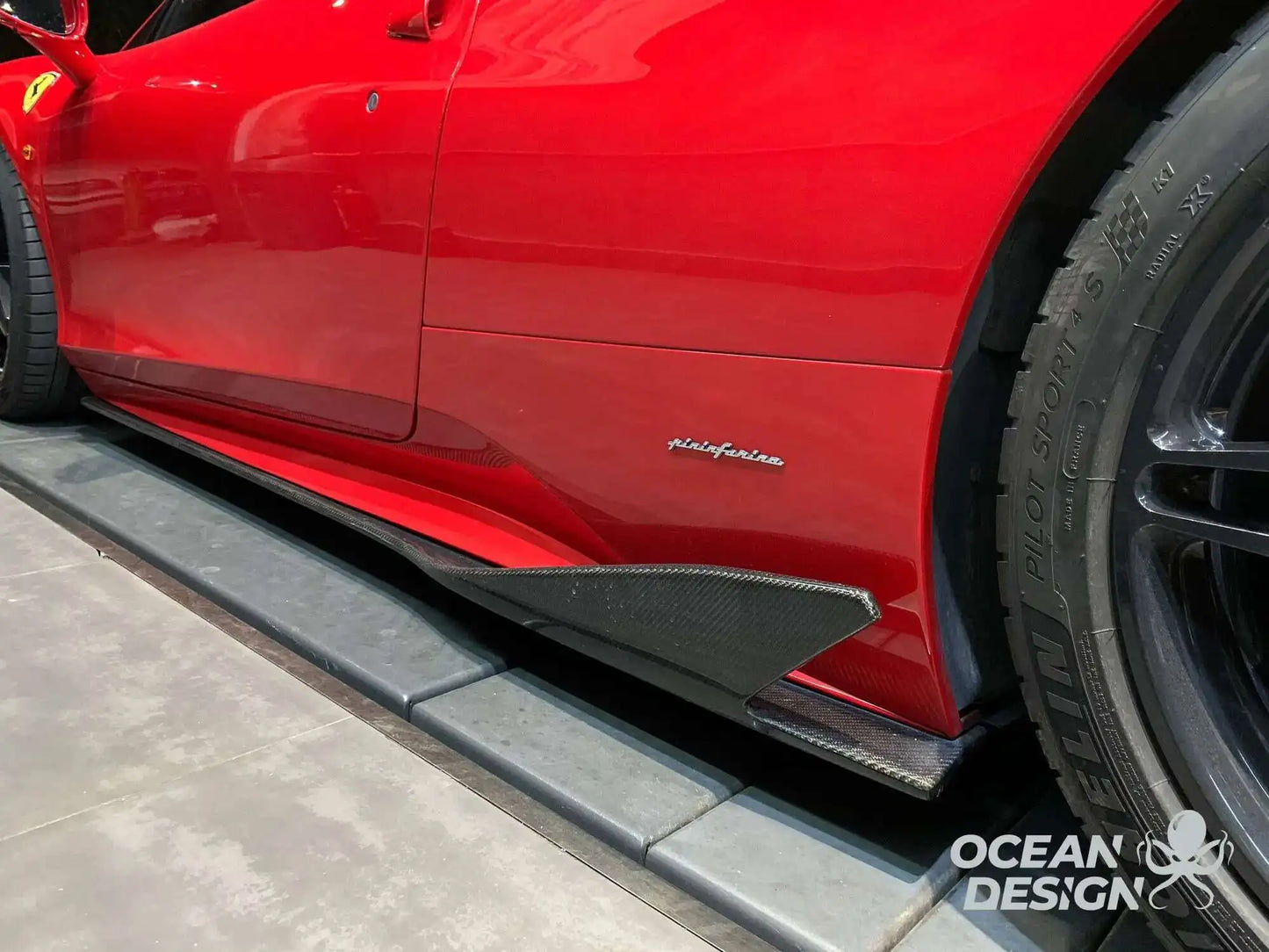 Suitable for Ferrari 458 Modified with Special Carbon Fiber Tail Wing, Front Bumper, Hood, Lip, Rear Spoiler Comparison Trim