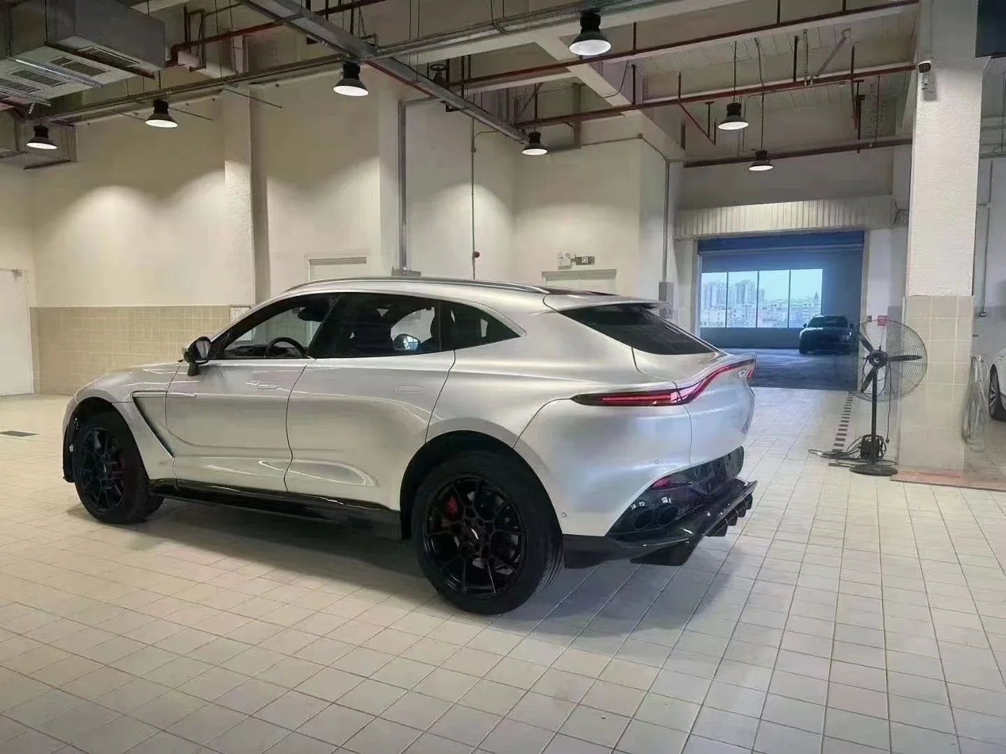 Dry Carbon Fiber Material For Aston Martin DBX Upgrade 707 Style Body Kit Front Bumper Side Skirts Rear Diffuser Top Wing