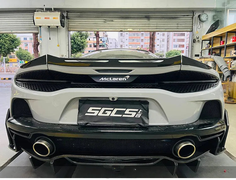 suitable for  McLaren GT Upgrade Dry Carbon Fiber Rear Spoiler