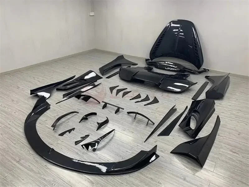 carbon fiber Carbon fiber body kit for McLaren 720S 720 Upgraded TOPCAR style front shovel rear diffuser spoiler cover