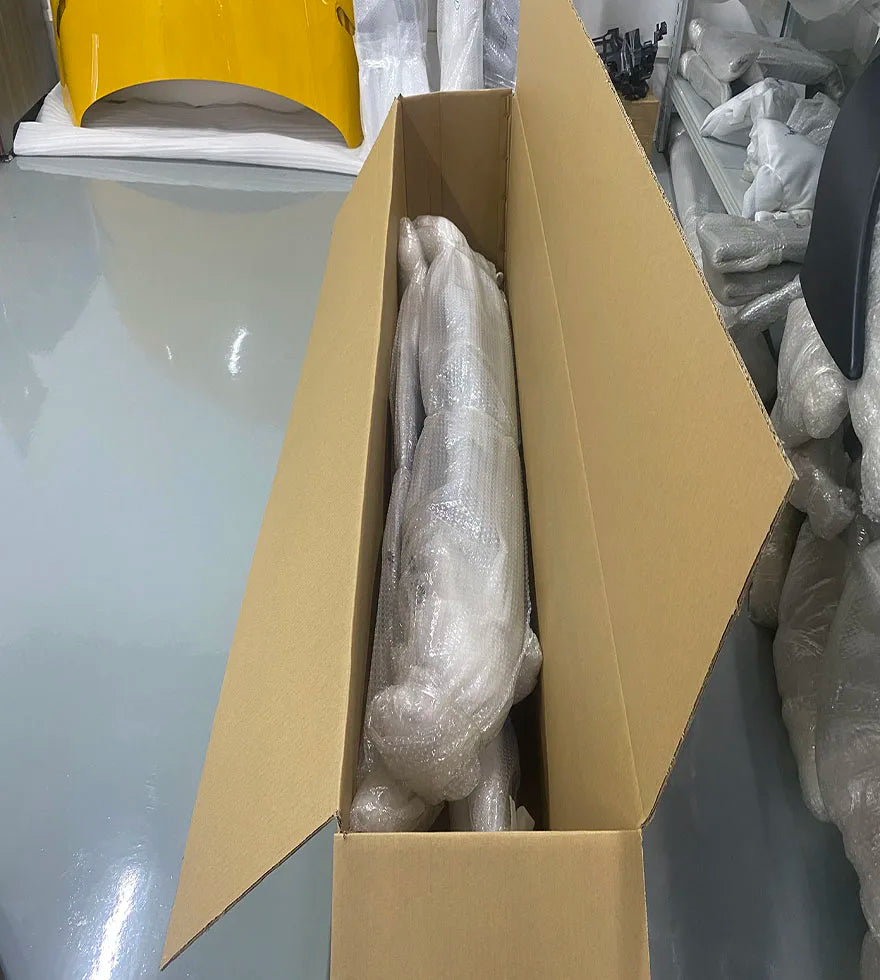 Suitable for Car Part Dry Carbon Fiber Rear Bumper Diffuser Lip Exterior Trims for Lotus Emira 2021+