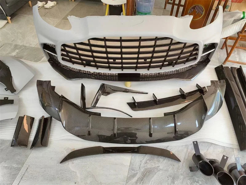 Facelift Car Front Bumper Grilles Rear Bumpers Exhaust Pipes Side Skirts Carbon Body Kit for Aston Martin DBX 707 Bodykit