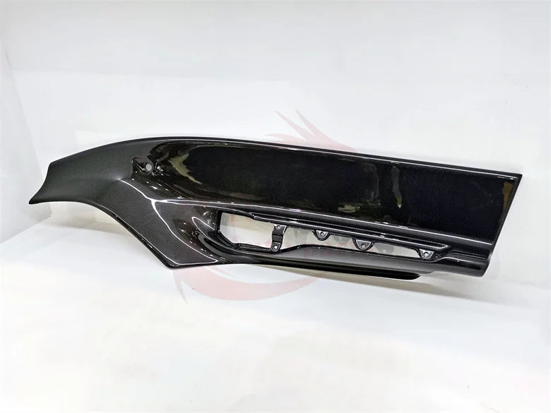 Ferrari 488 GTB unveils new high-quality OEM-style dry carbon fiber door pairs