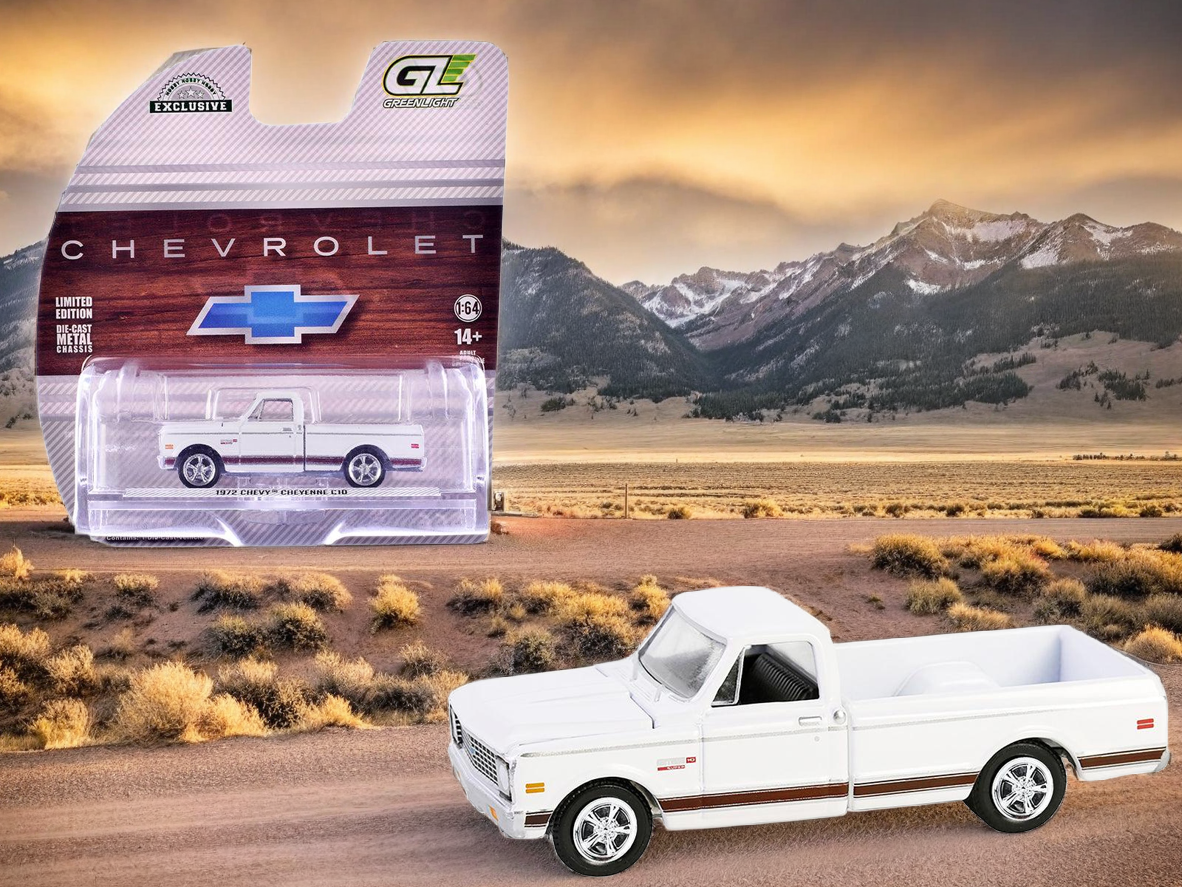 1972 Chevrolet Cheyenne C10 Short Bed Pickup Truck White "Hobby Exclusive" Series 1/64 Diecast Model Car by Greenlight