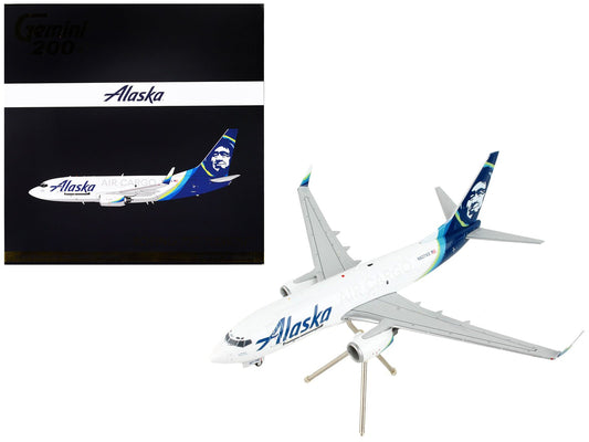 Boeing 737 - 700BDSF Commercial Aircraft "Alaska Air Cargo" White with Blue Tail "Gemini 200" Series 1/200 Diecast Model Airplane by GeminiJets free shipping USA - Rapid Vehicles