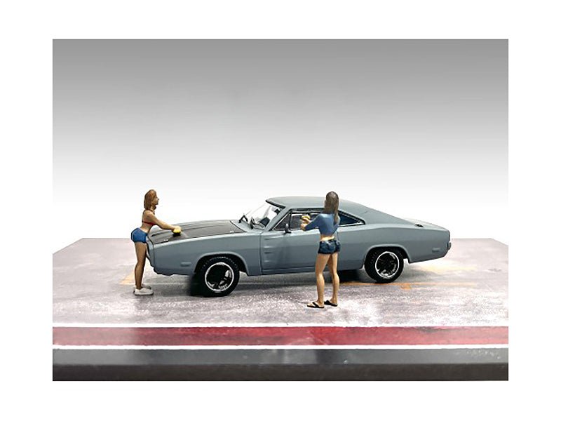 "Car Wash Girls" Set 2 Jessica and Jennifer 2 Piece Figure Set for 1/43 Scale Models by American Diorama free shipping USA - Rapid Vehicles