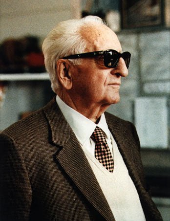 Enzo Ferrari figurine BobbleHead 7” - Rapid Vehicles